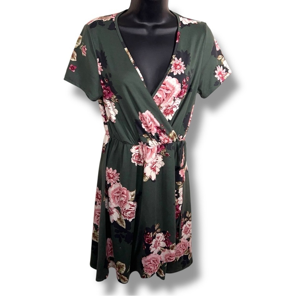 Small Love Fast Live Hard Dress Short Sleeve Green Floral Print Stretch